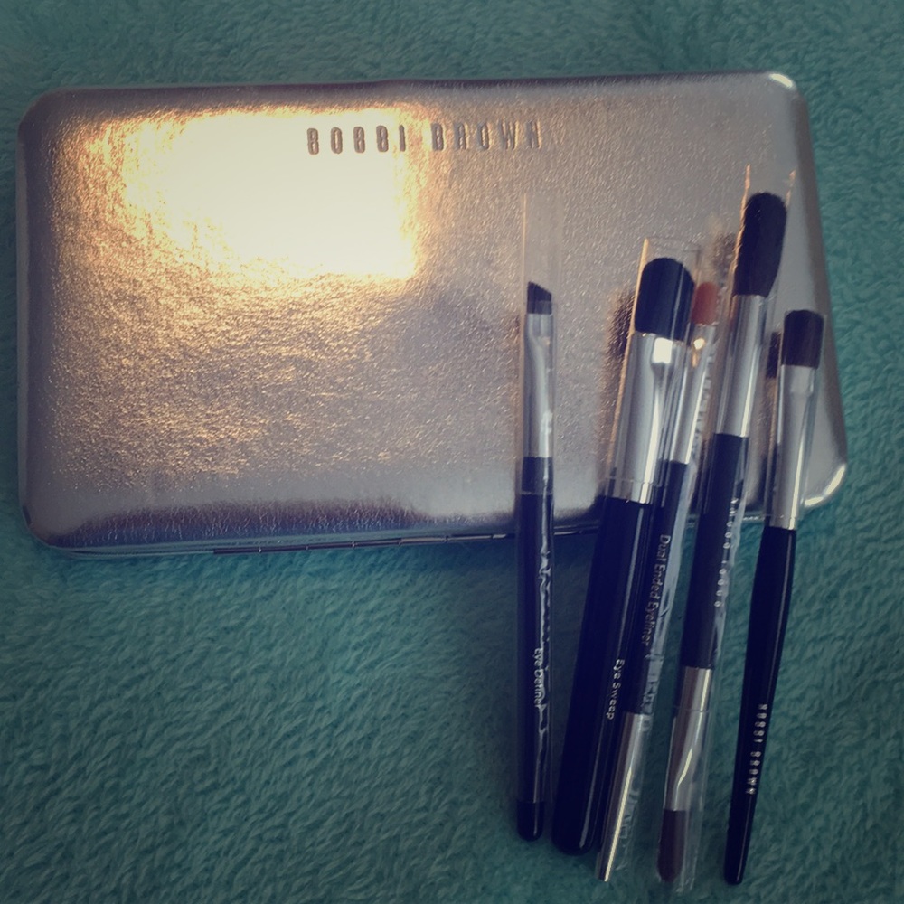 Bobbi Brown Makeup Brush Set and Case